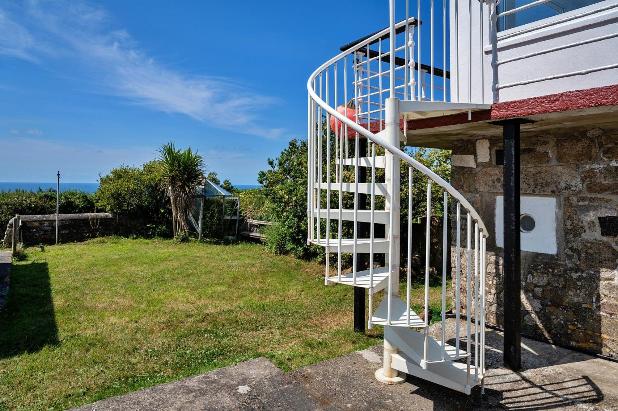 Finest Retreats - The Watchtower At Western Watch Lower Boscaswell Exterior foto