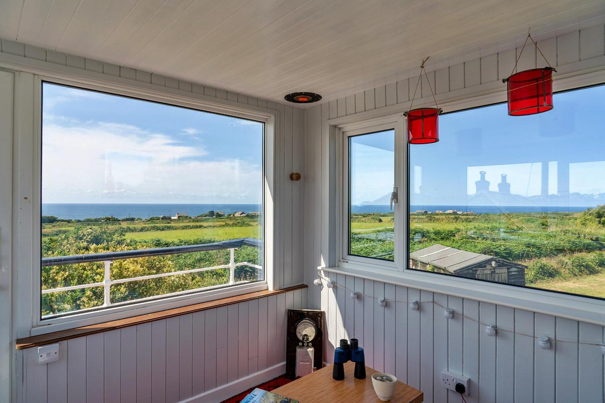 Finest Retreats - The Watchtower At Western Watch Lower Boscaswell Exterior foto